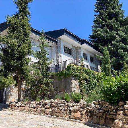 Los Cedros, Gran Chalet Con Piscina Y Apartamento En Навасеррада Екстер'єр фото