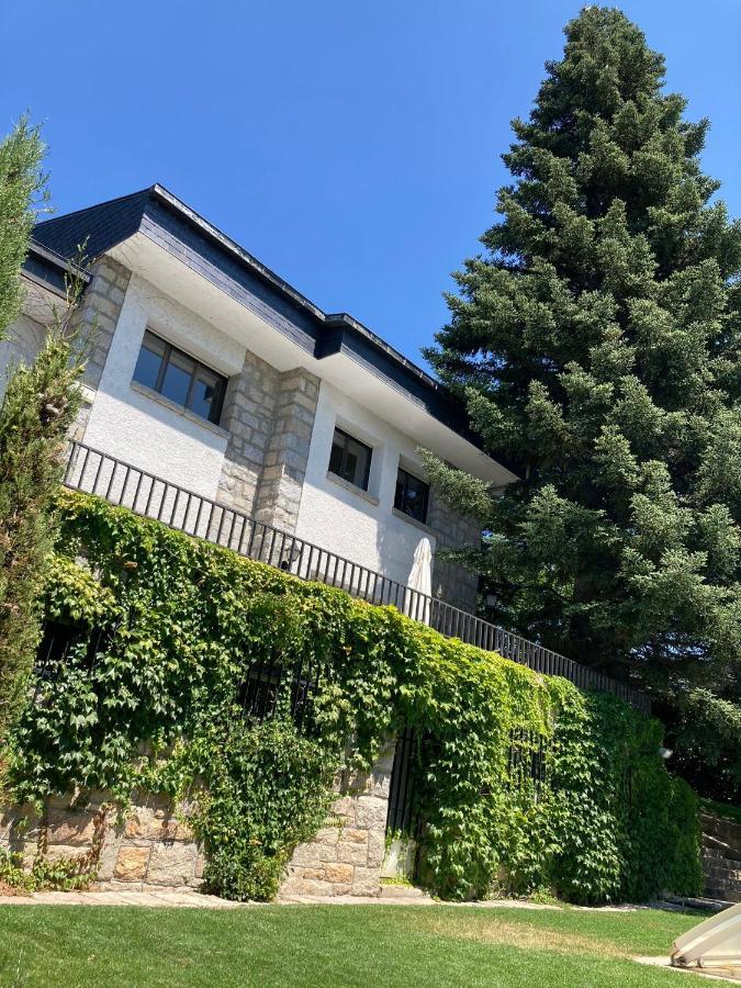 Los Cedros, Gran Chalet Con Piscina Y Apartamento En Навасеррада Екстер'єр фото